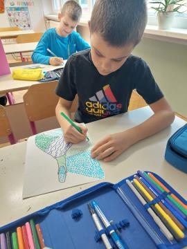 četrtošolci berejo 5